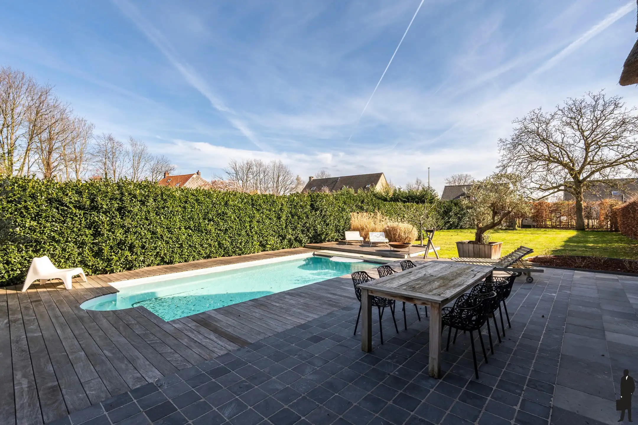 Unieke villa met zwembad, 4 slpk en zuidgerichte tuin foto 16