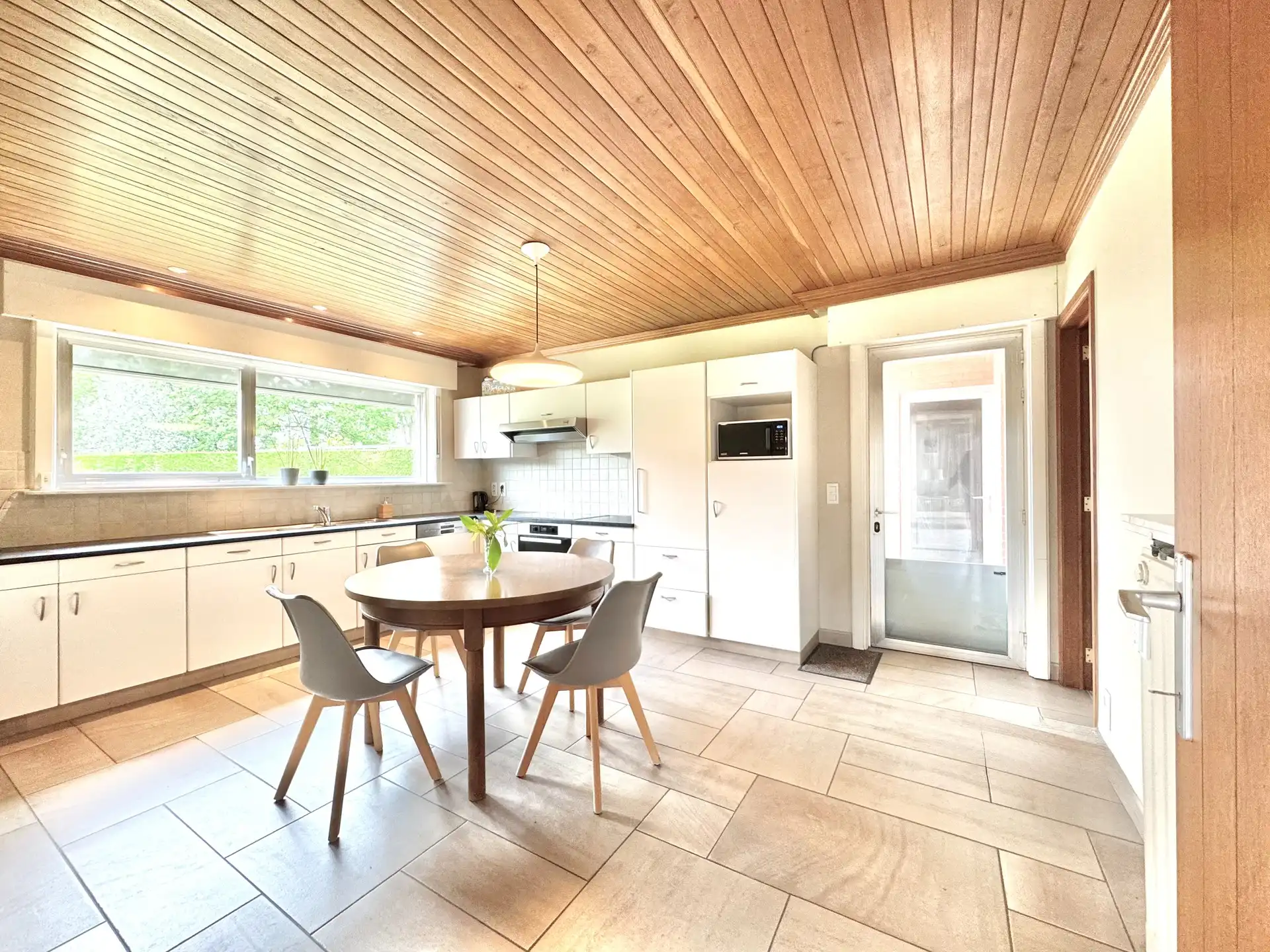 BUNGALOW | 3 KAMERS | TUIN | GARAGE | 959 M² foto 10