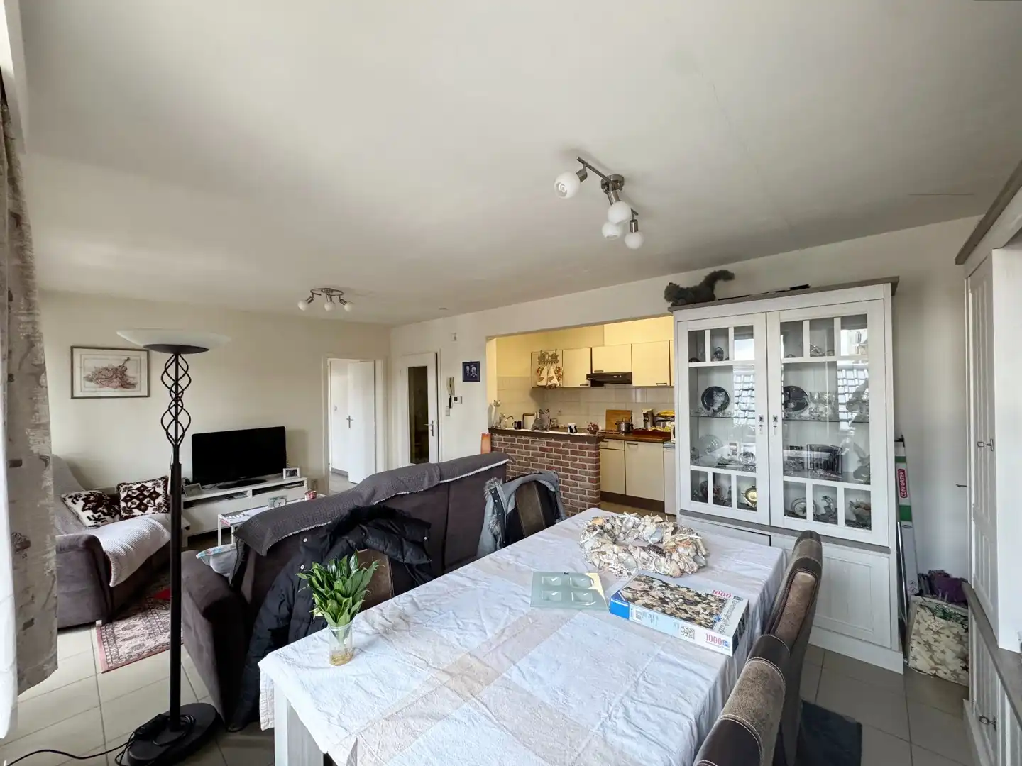 Mooi appartement met 1 slaapkamer in centrum Borgloon foto {{pictureIndex}}