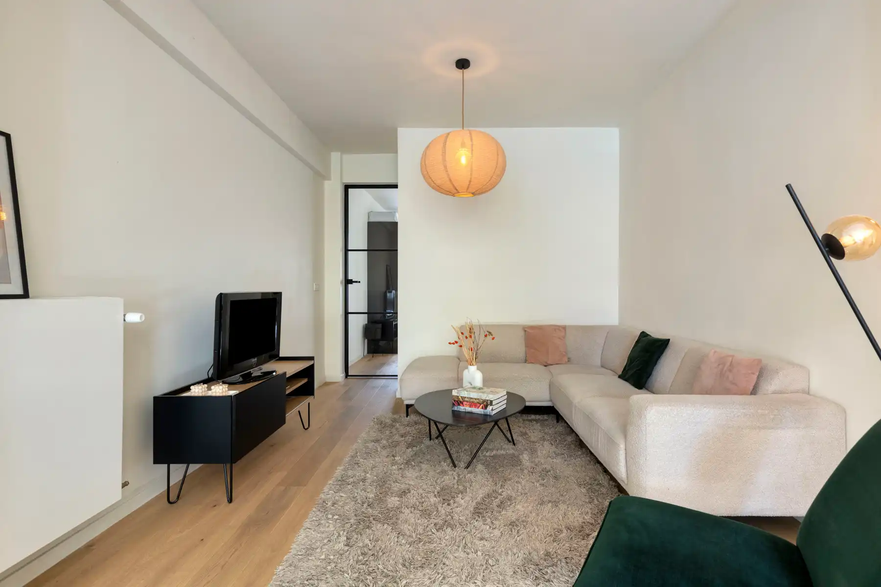 Gerenoveerd appartement met tuin en zicht op Hof van Leysen. foto 12