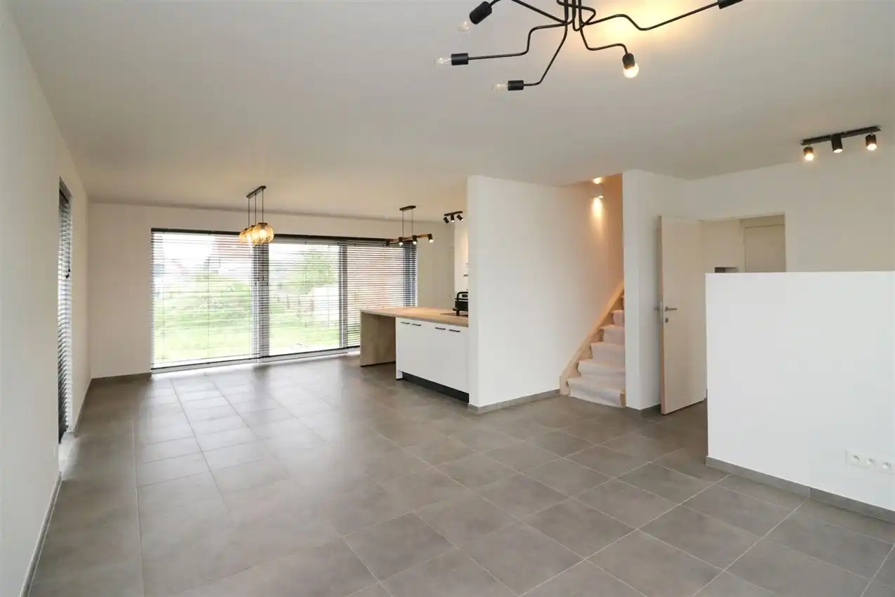 Nieuwbouw (A+) met 3 slaapkamers en mooie tuin op centrale ligging foto 3