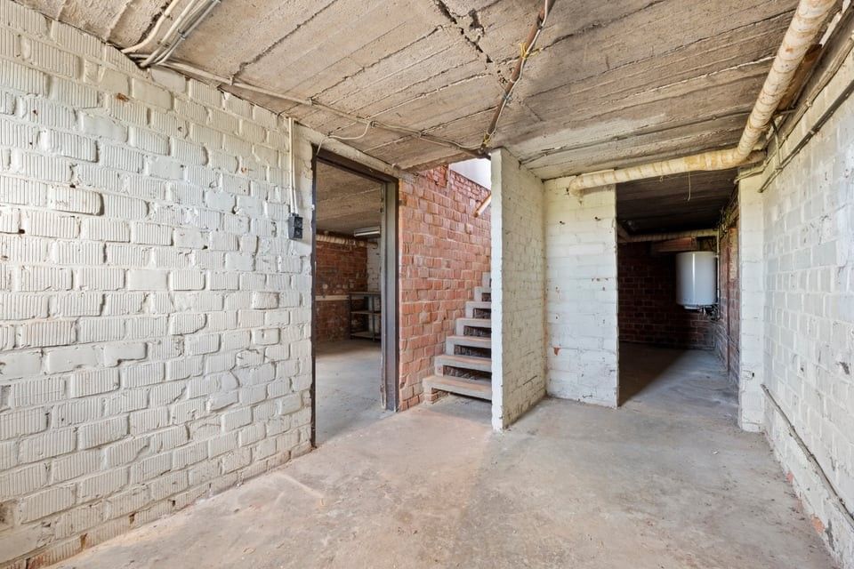 TE RENOVEREN BUNGALOW MET 3 SLAAPKAMERS, RUSTIGE LOCATIE foto 22