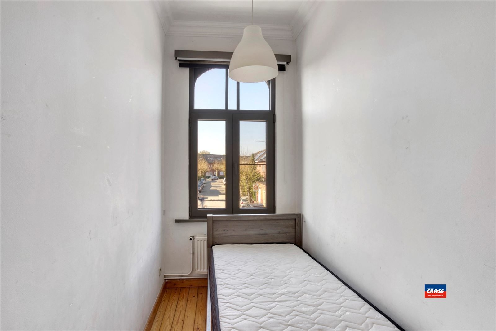 Recent gerenoveerde woning met 3 slaapkamers en tuin foto 24