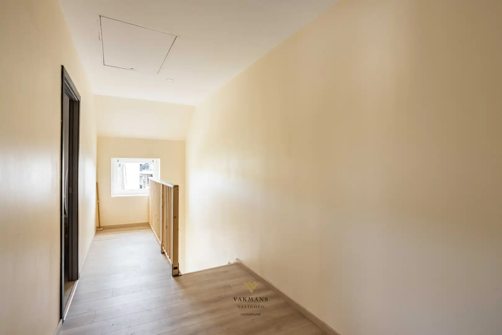 Gerenoveerde moderne woning met 4 slaapkamers en stadstuin foto 36