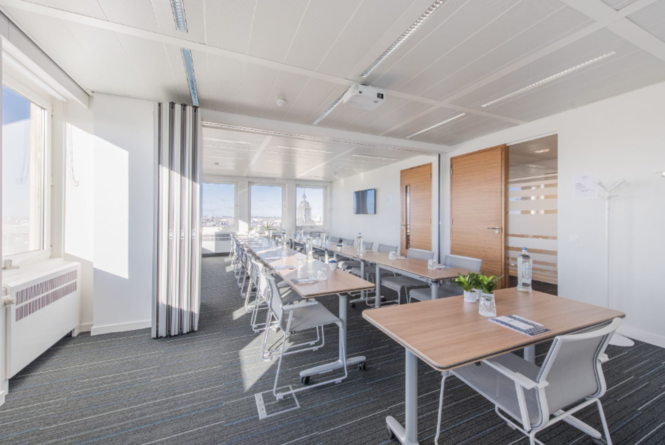 Instapklare kantoren te huur foto 6