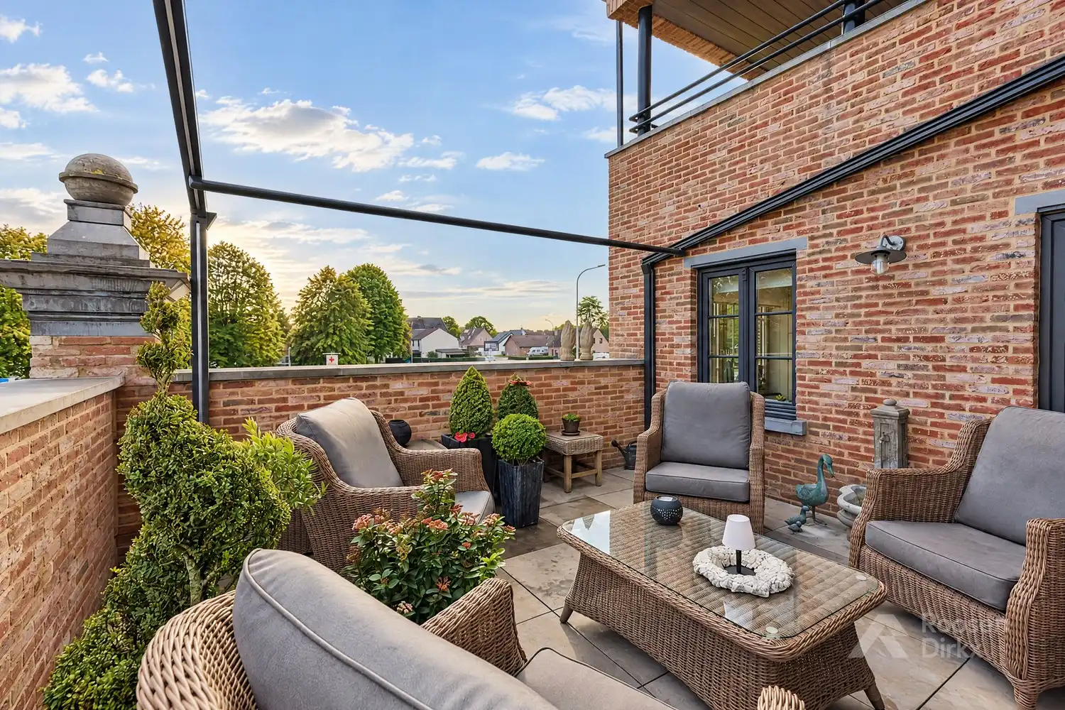 Luxe appartement (150m²) met 3 slaapkamers en 60m² terrassen te BREE. foto 16