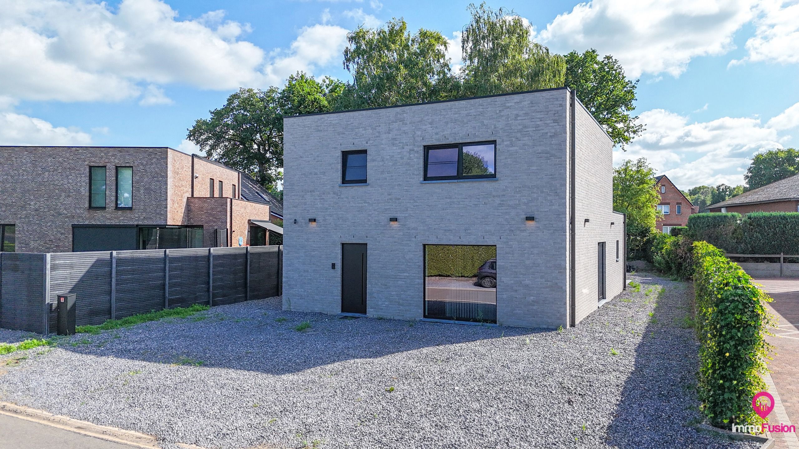 Moderne nieuwbouw 4 slpk te Houthalen – <2% registratie foto {{pictureIndex}}