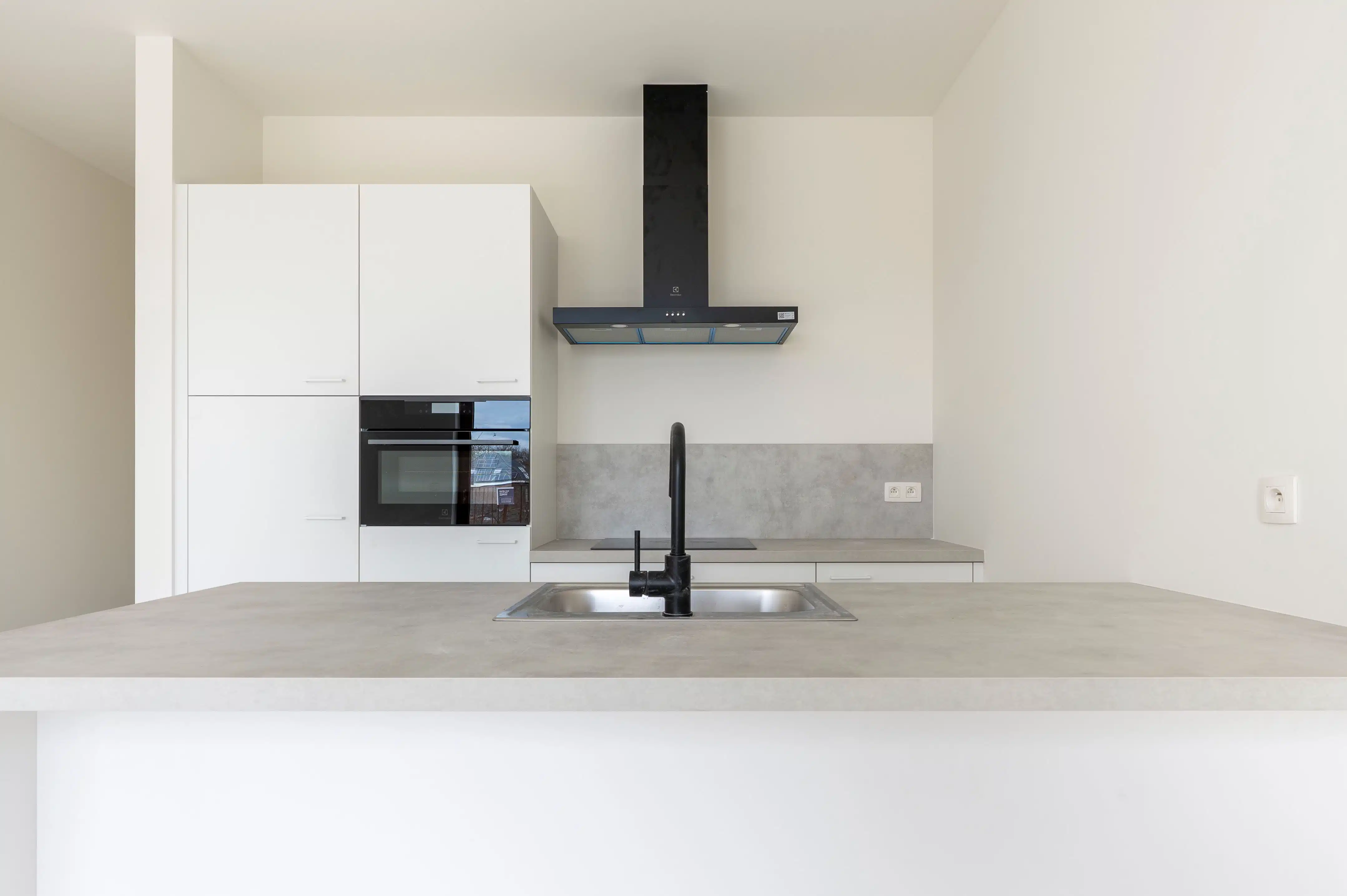 Nieuwbouwappartement met terras en staanplaats in Mariaburg-Brasschaat te huur! foto 3