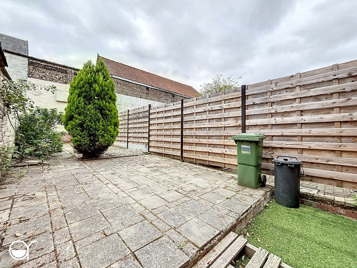 Op te frissen woning met grote tuin nabij Stropkaai foto 26