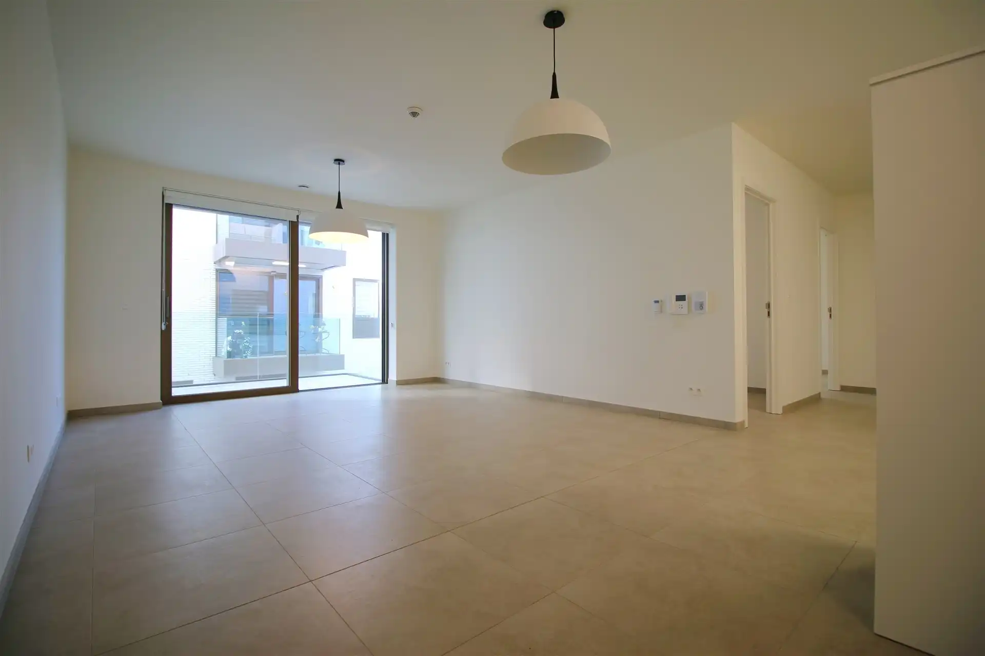 Assistentiewoning 2 slpk, terras en parking foto 2