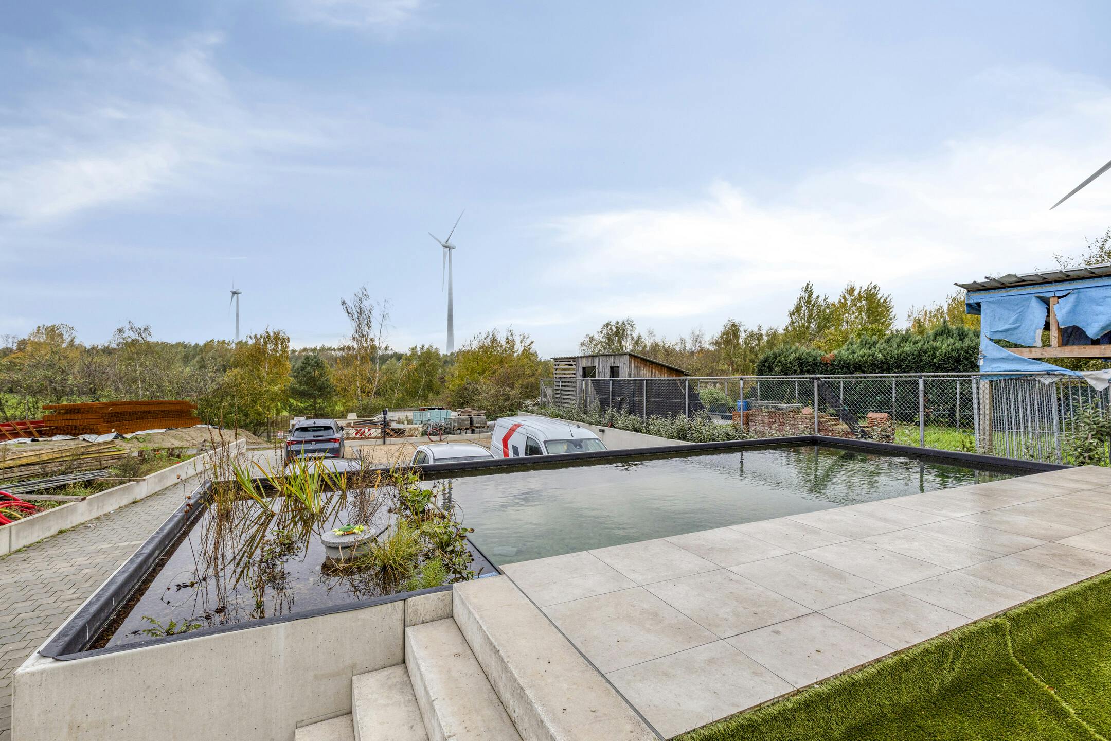 Instapklare nieuwbouwwoning met 3 slaapkamers en zwemvijver foto 16