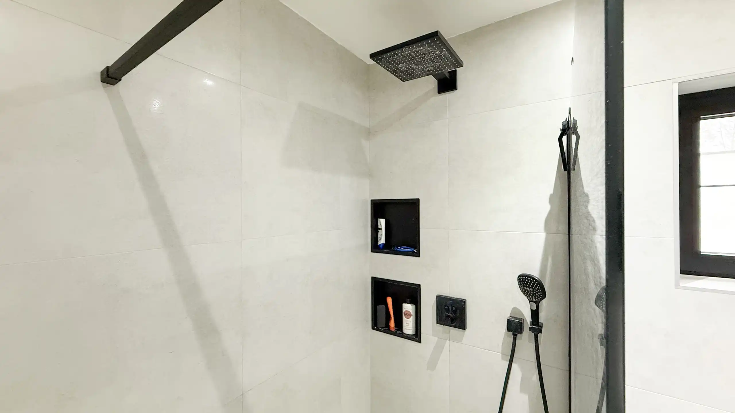 Exclusieve villa met hoogwaardige afwerking Genk! foto 28