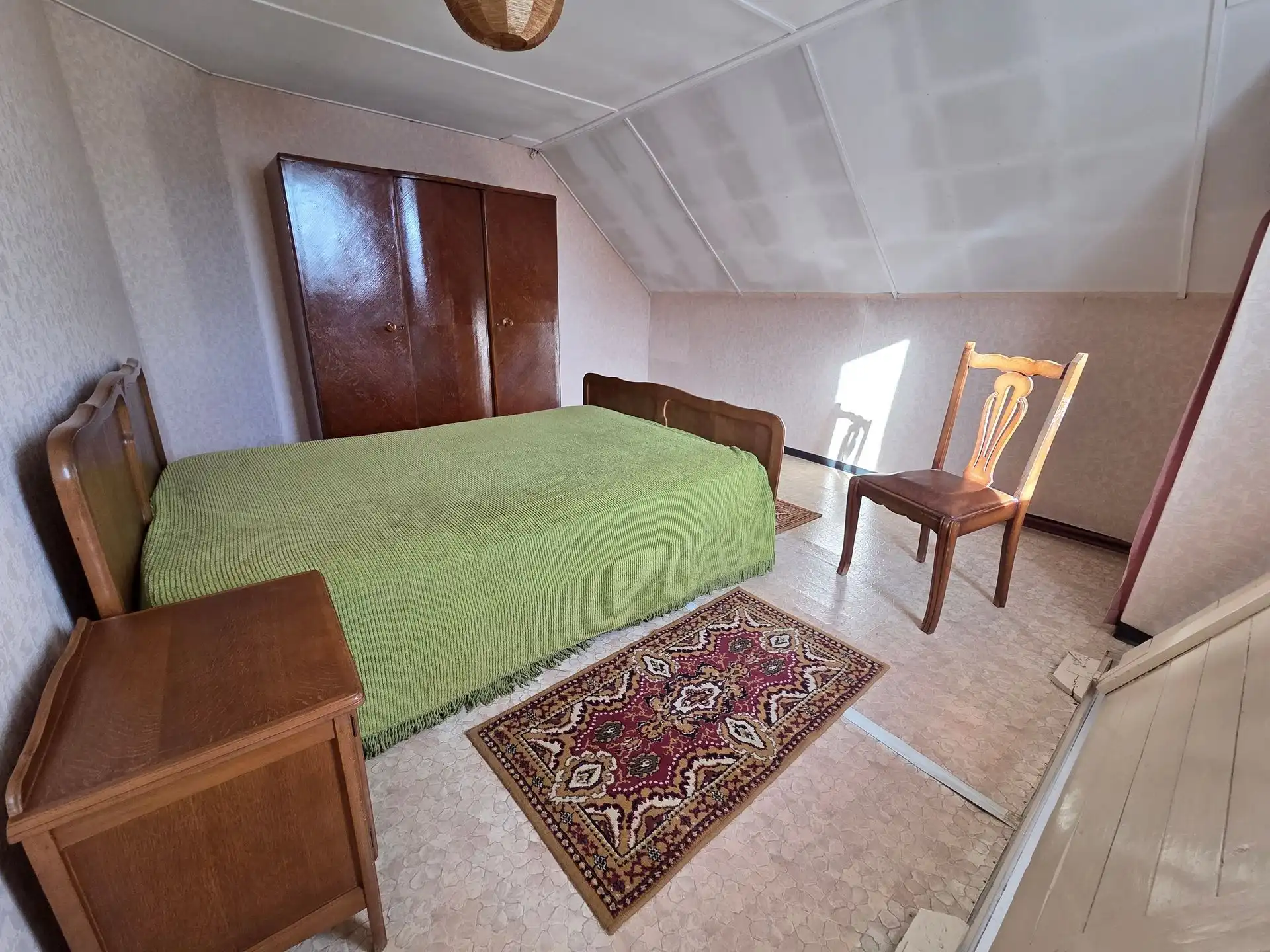 Toffe woning op ruim perceel van 961m² in Begijnendijk foto 6