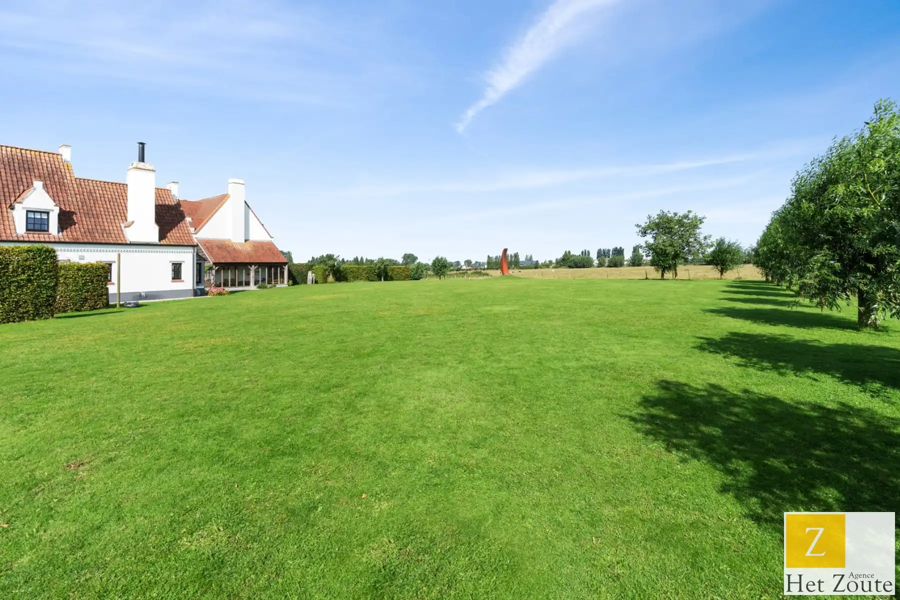 Prachtige villa gelegen op een ruim perceel van 2.648 m² foto 27