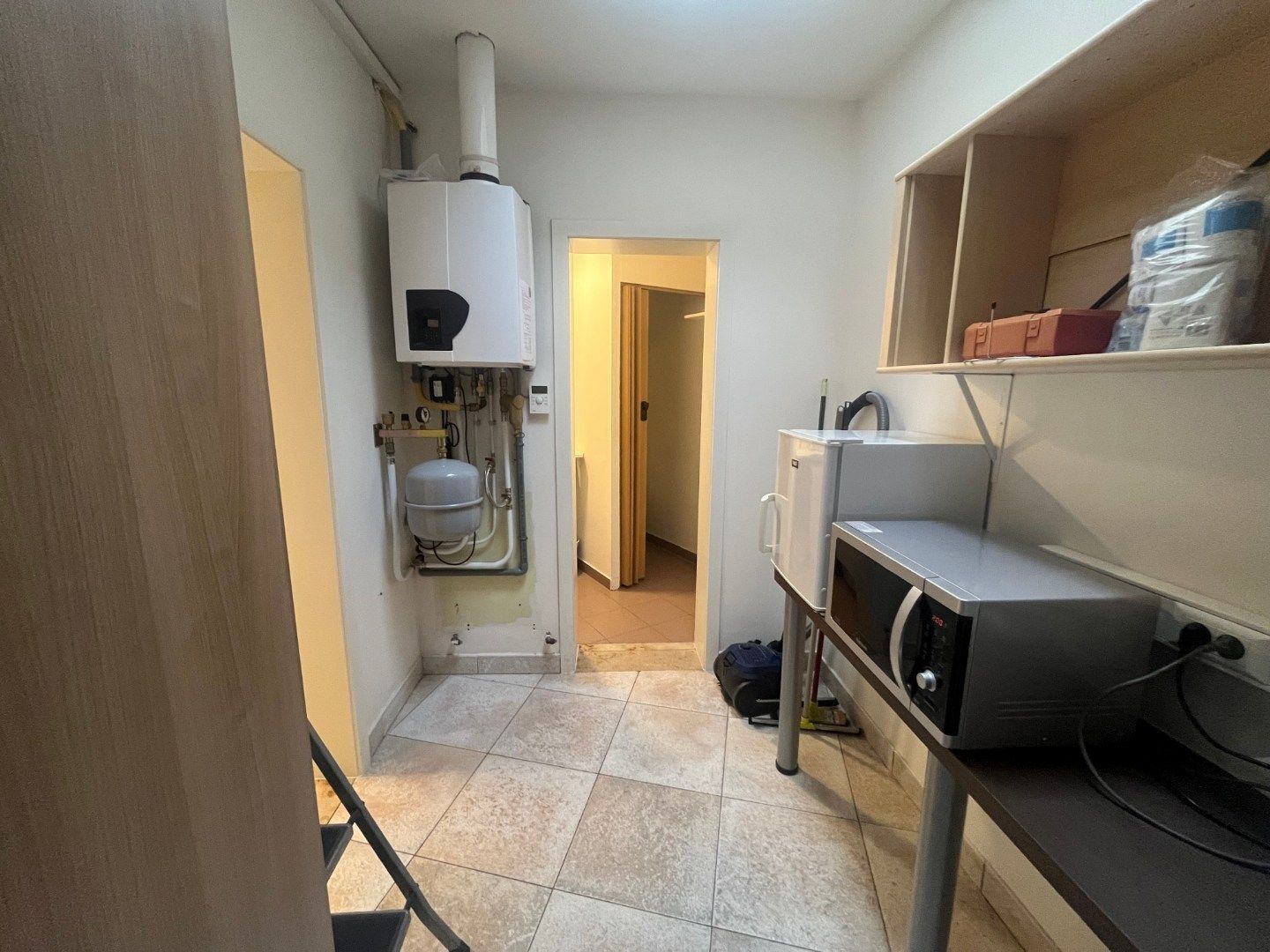 Kantoorruimte in hartje Asper  foto 9