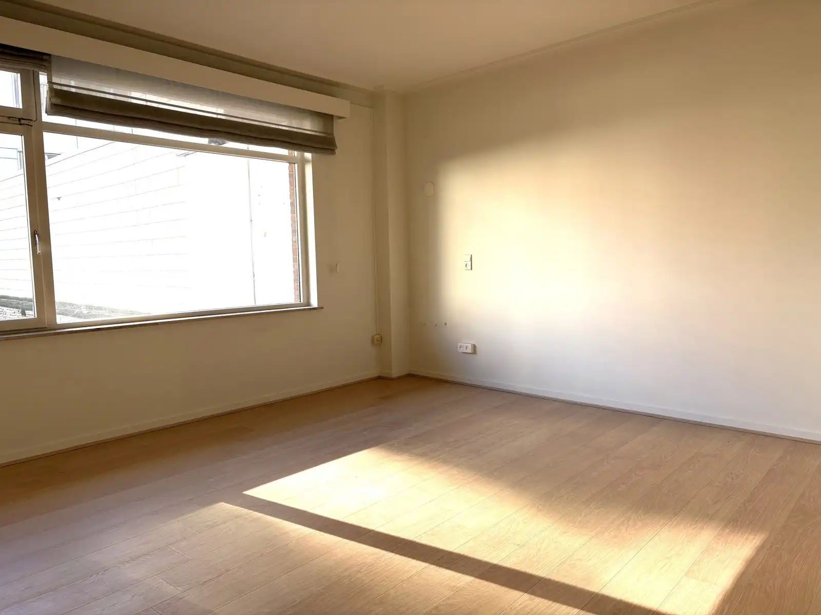 Groot appartement te huur met parking foto 10