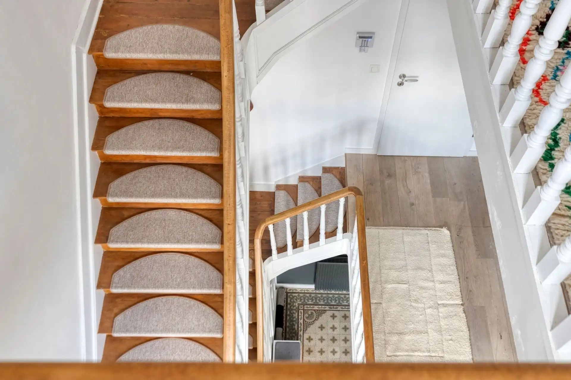 Volledig gerenoveerde serristenvilla foto 5