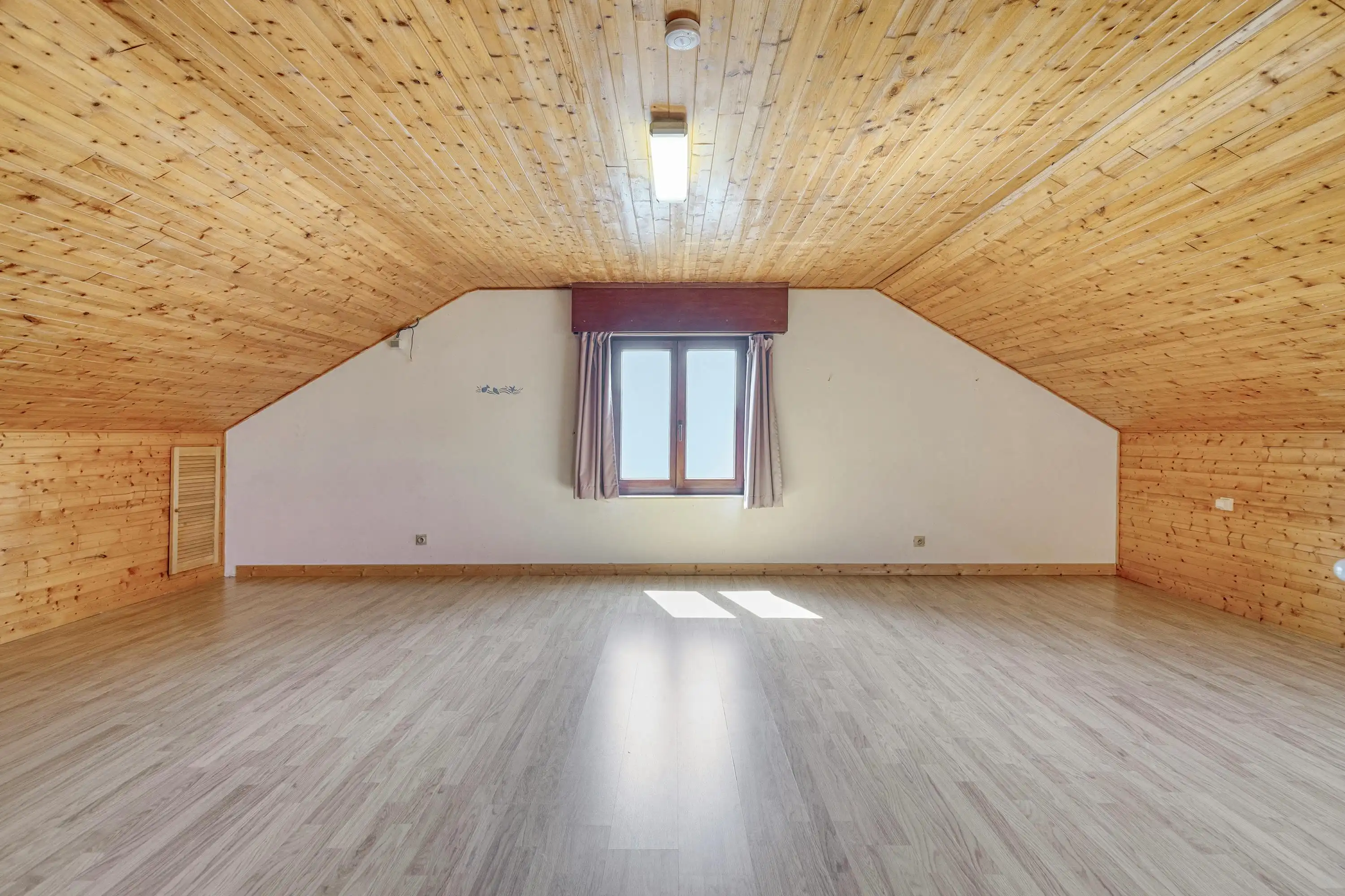 Ruime instapklare woning met 3 slaapkamers te koop in Oostduinkerke! foto 17
