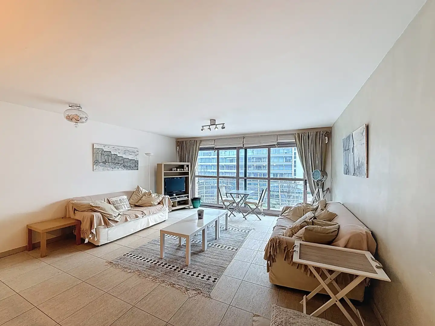 Ruim drieslaapkamer appartement  met zuidgericht terras met centrale ligging te Nieuwpoort-Bad foto 2