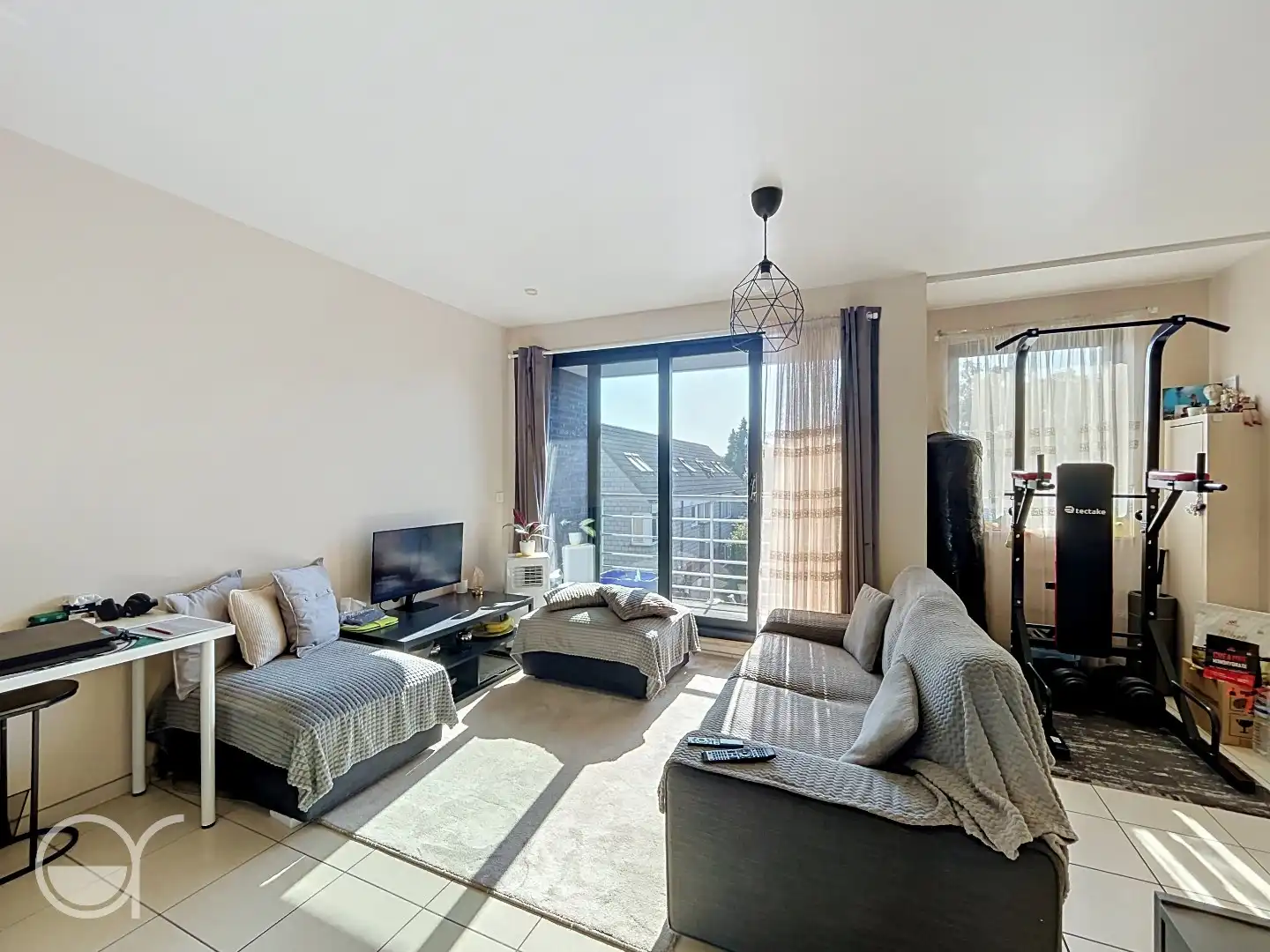 Gezellig en lichtrijk 1-slaapkamerappartement te huur foto 2