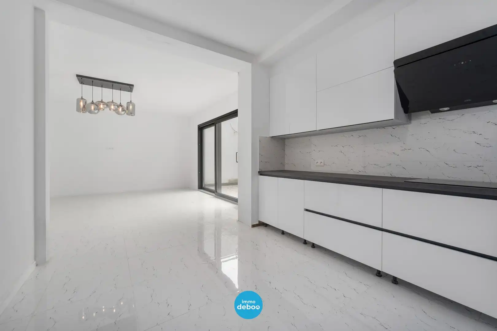 Instapklare bel-etagewoning van 260 m², volledig gerenoveerd in 2024, EPC B en zuidgerichte tuin nabij centrum en zee foto 15