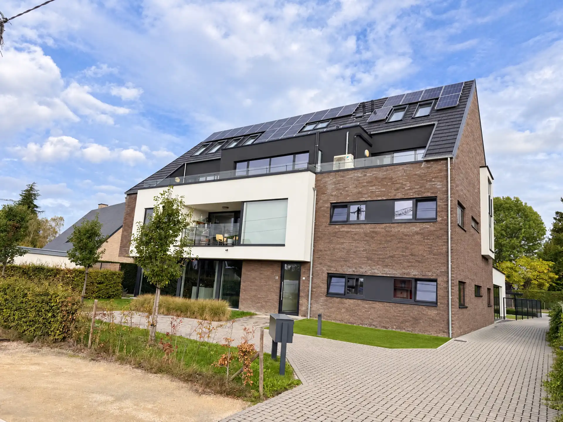 Modern appartement met terras te Betekom foto {{pictureIndex}}