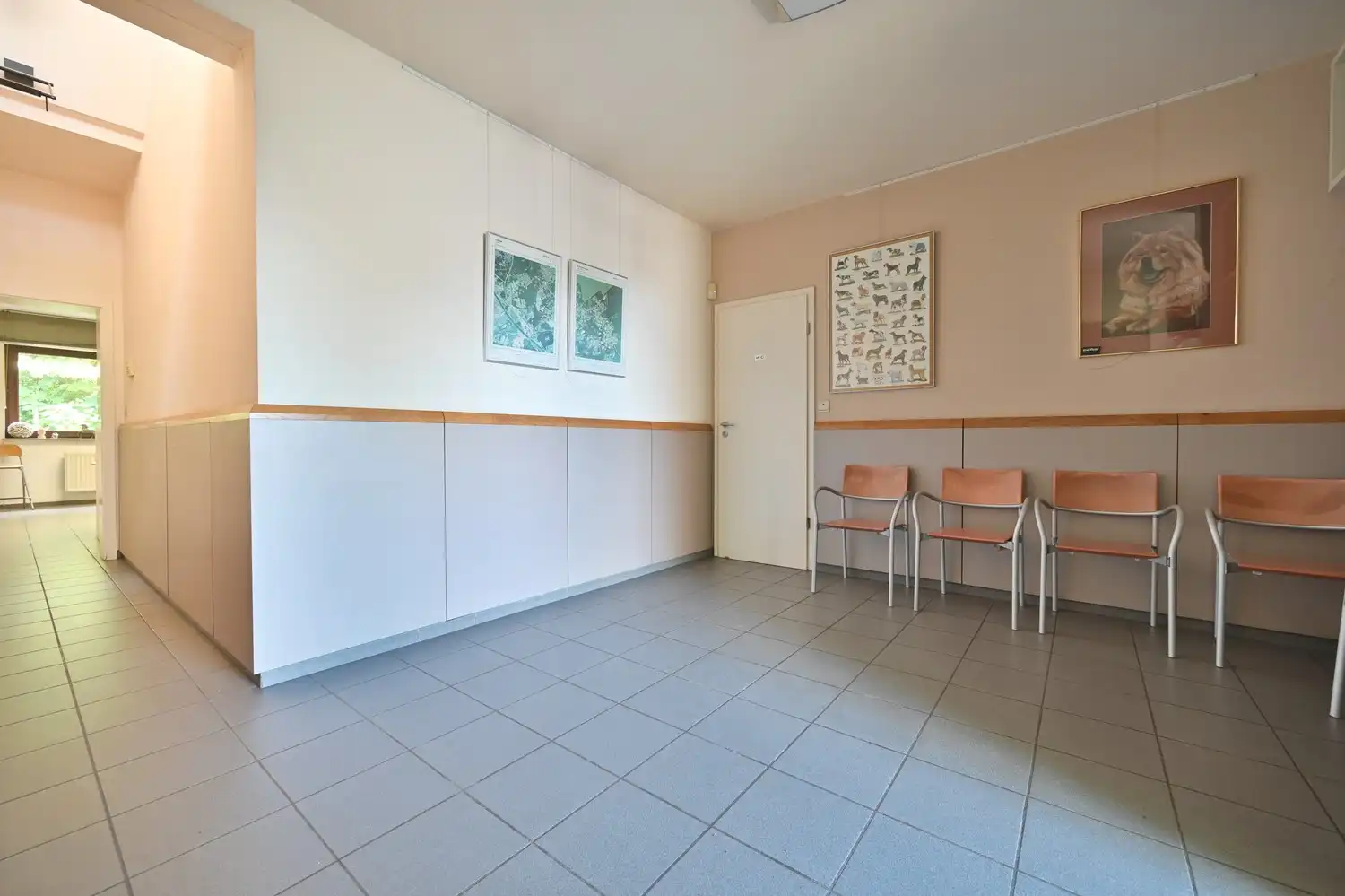 Royale woning van maar liefst 400 m² met ruime praktijk in een groene, bereikbare omgeving te Zutendaal foto 26