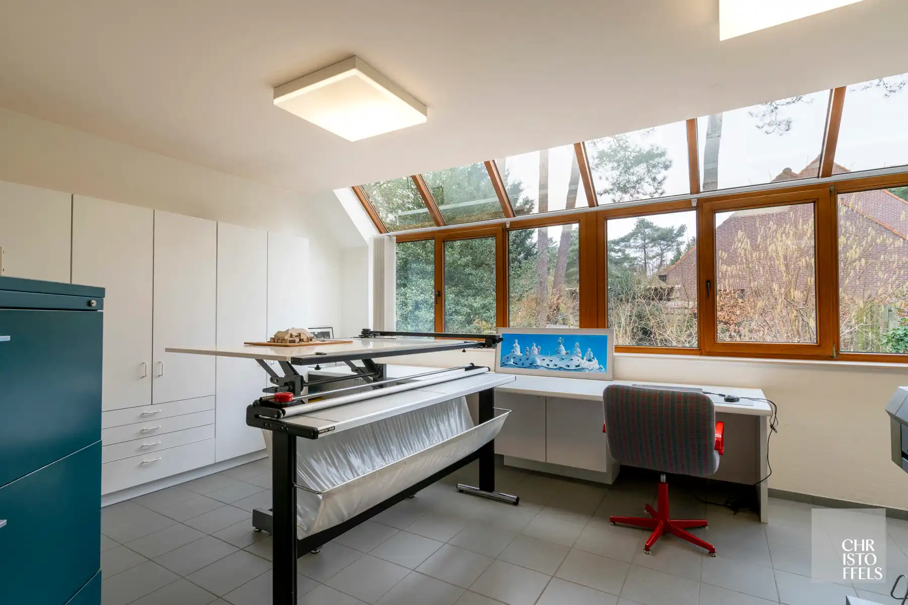 Villa van 496 m² met kantoren op een uniek perceel van 2.400 m²! foto 8