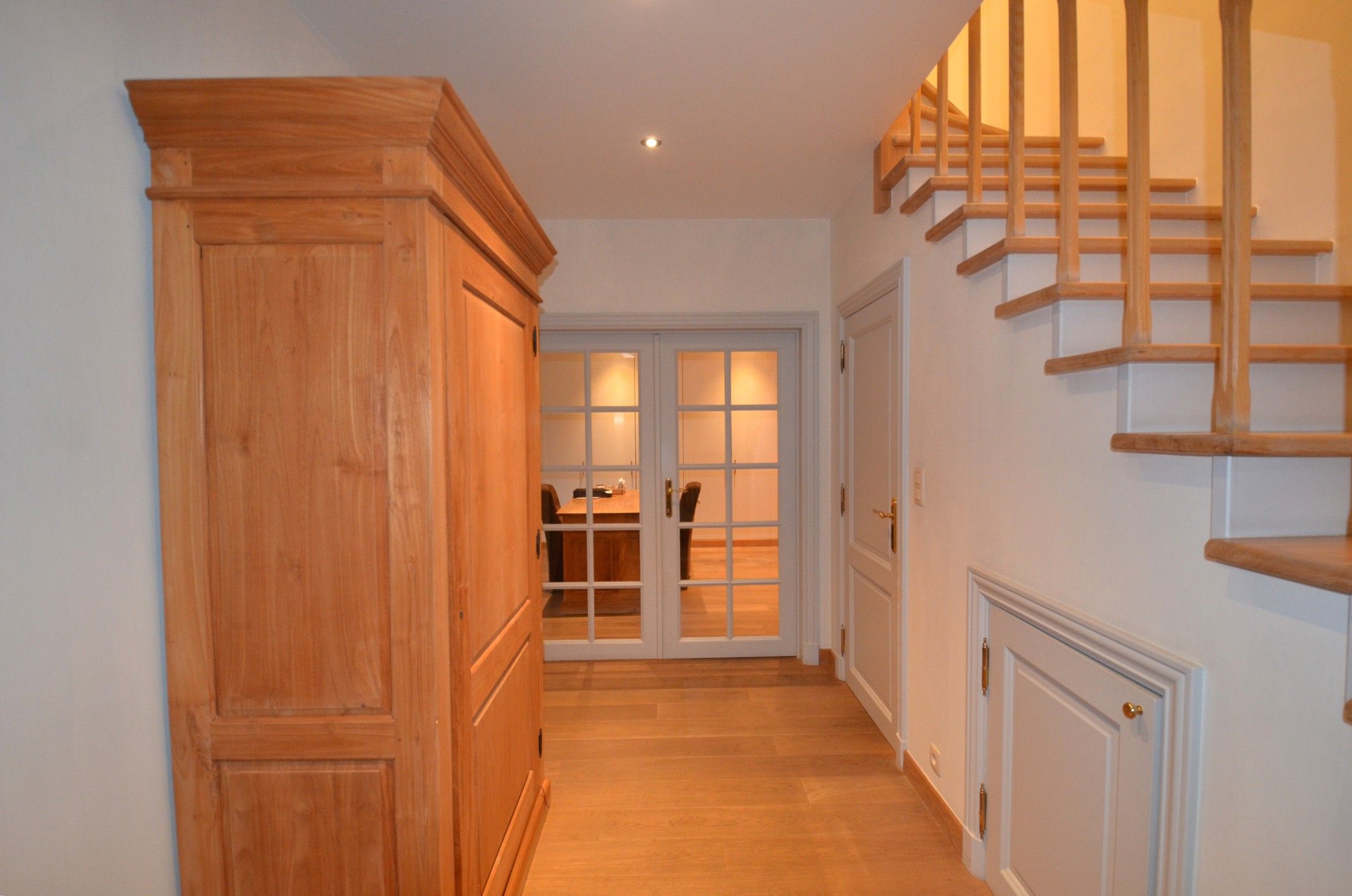 Rustig gelegen stijlvolle woning met 4 slaapkamers foto 3