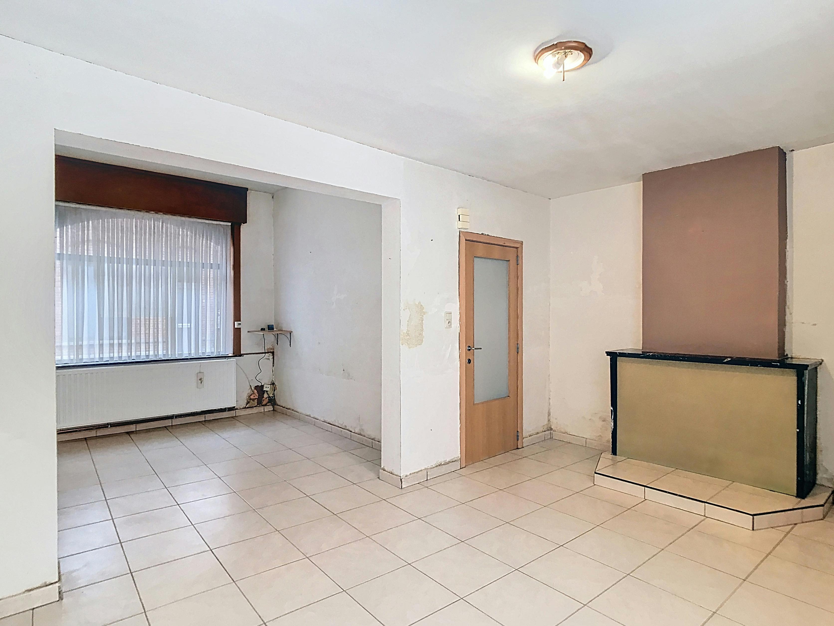 Huis te koop in Ieper centrum met 3 slaapkamers en stadstuin foto 3