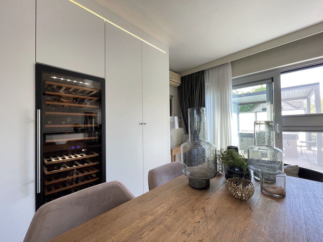 Halfopen bebouwing bestaande uit polyvalent gelijkvloers met woonst foto 12