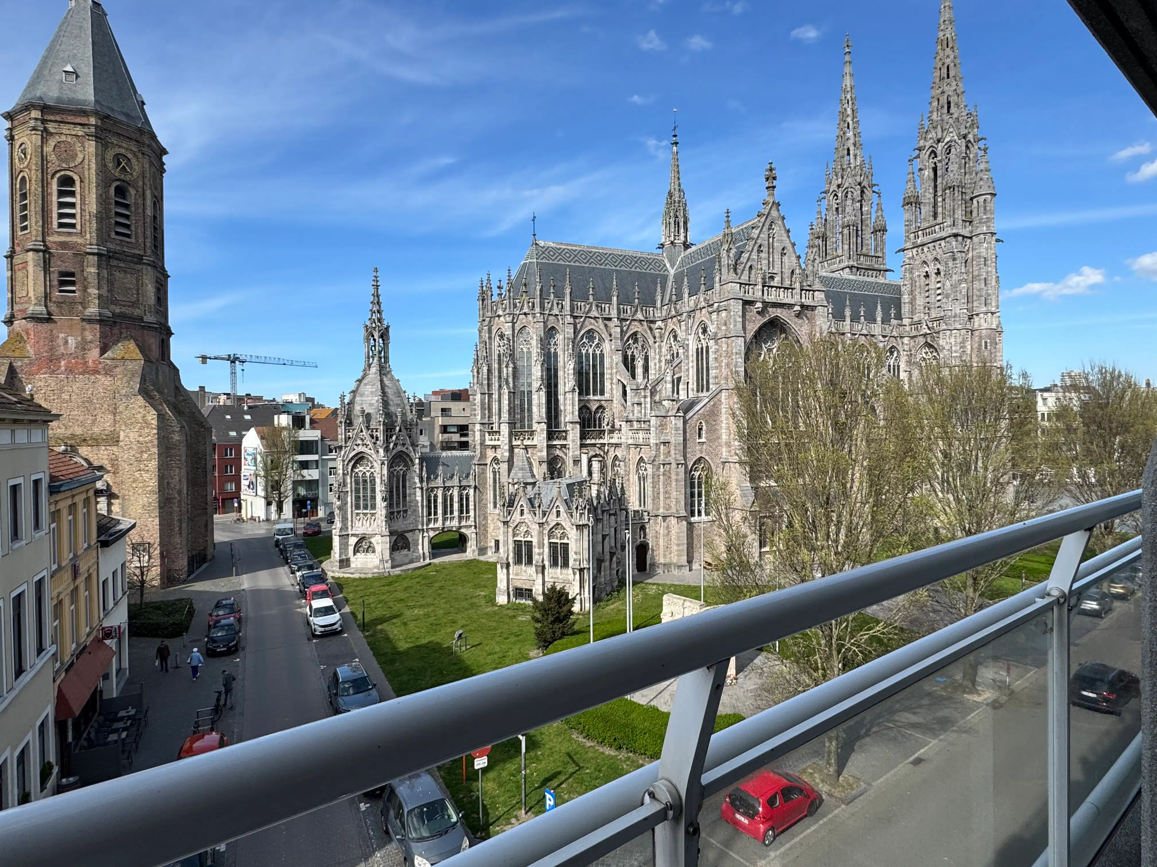 Appartement met prachtig uitzicht op Sint-Petrus-en-Pauluskerk foto 2