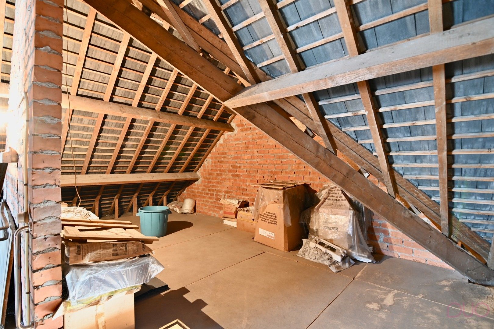 Charmante halfopen gezinswoning nabij het centrum van Sint-Truiden met 2 garages foto 21