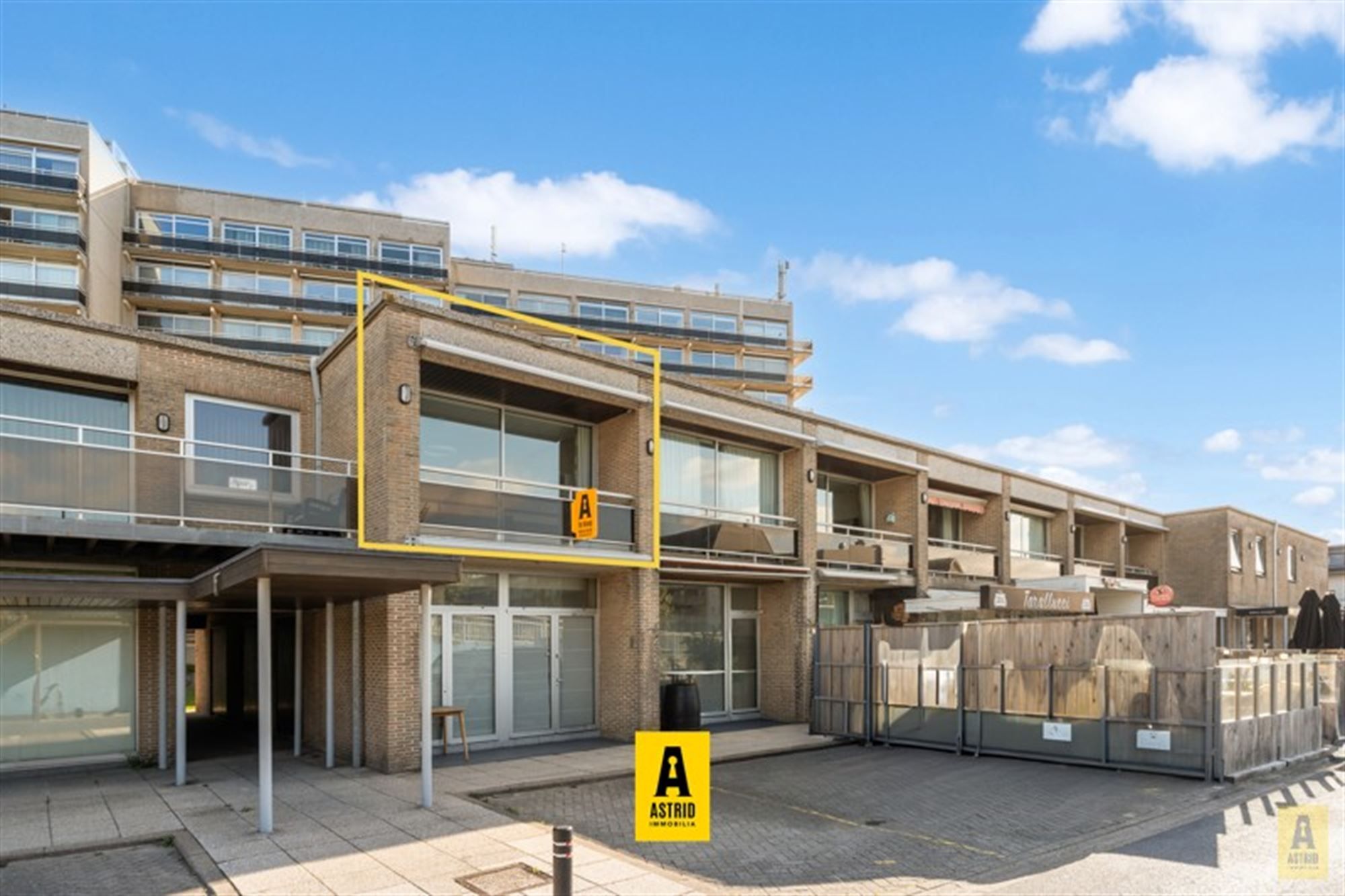 Perfect instapklaar appartement met zonneterras aan zee! foto 2