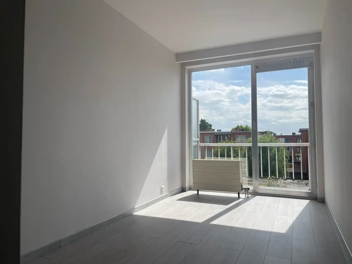 Mooi 2 slaapkamer appartement met autostaanplaats foto 7