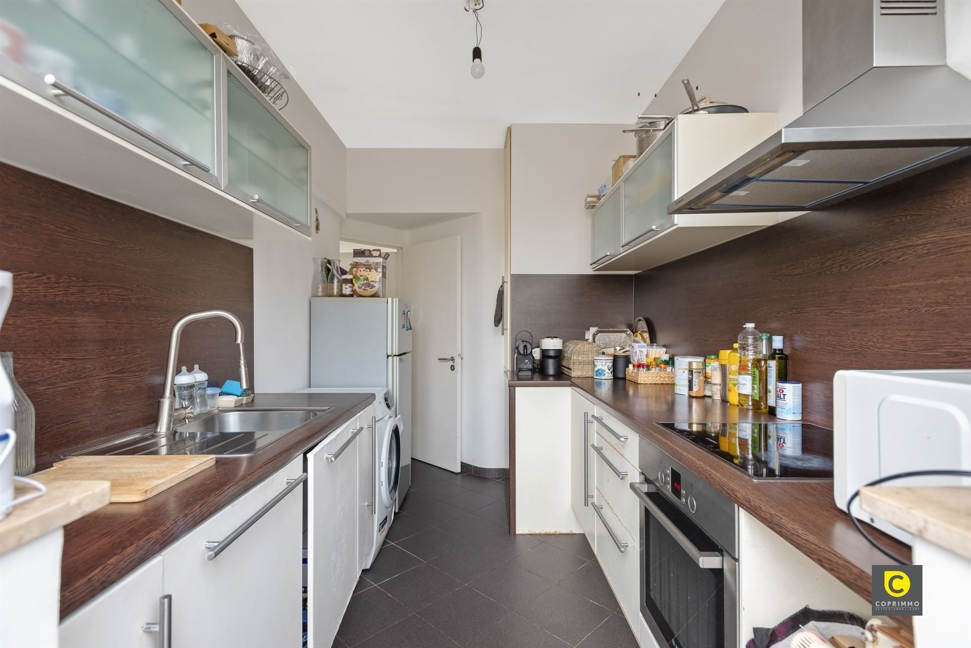 Unieke woning met 450 m² magazijn & showroom foto 13
