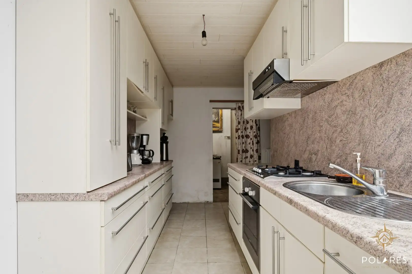 199 m² woonoppervlakte, magazijn van 138 m² en eindeloze mogelijkheden foto 7