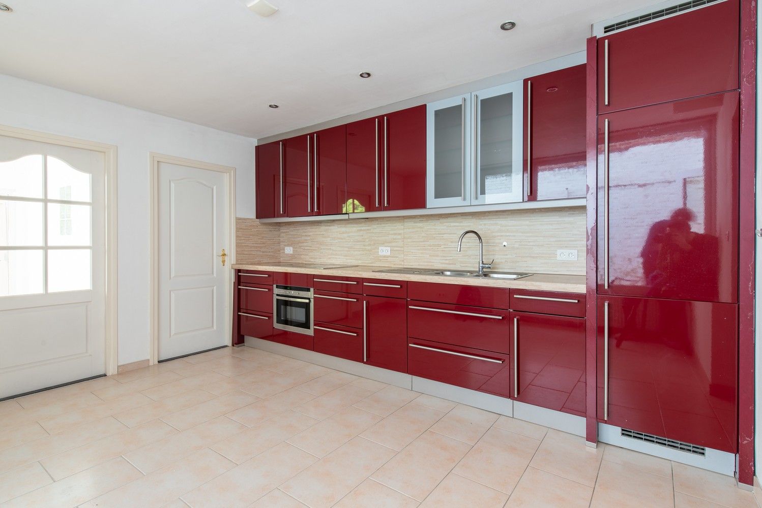 Gelijkvloers 1 slaapkamer-appartement met eigen stadstuin in hartje Genk foto 14