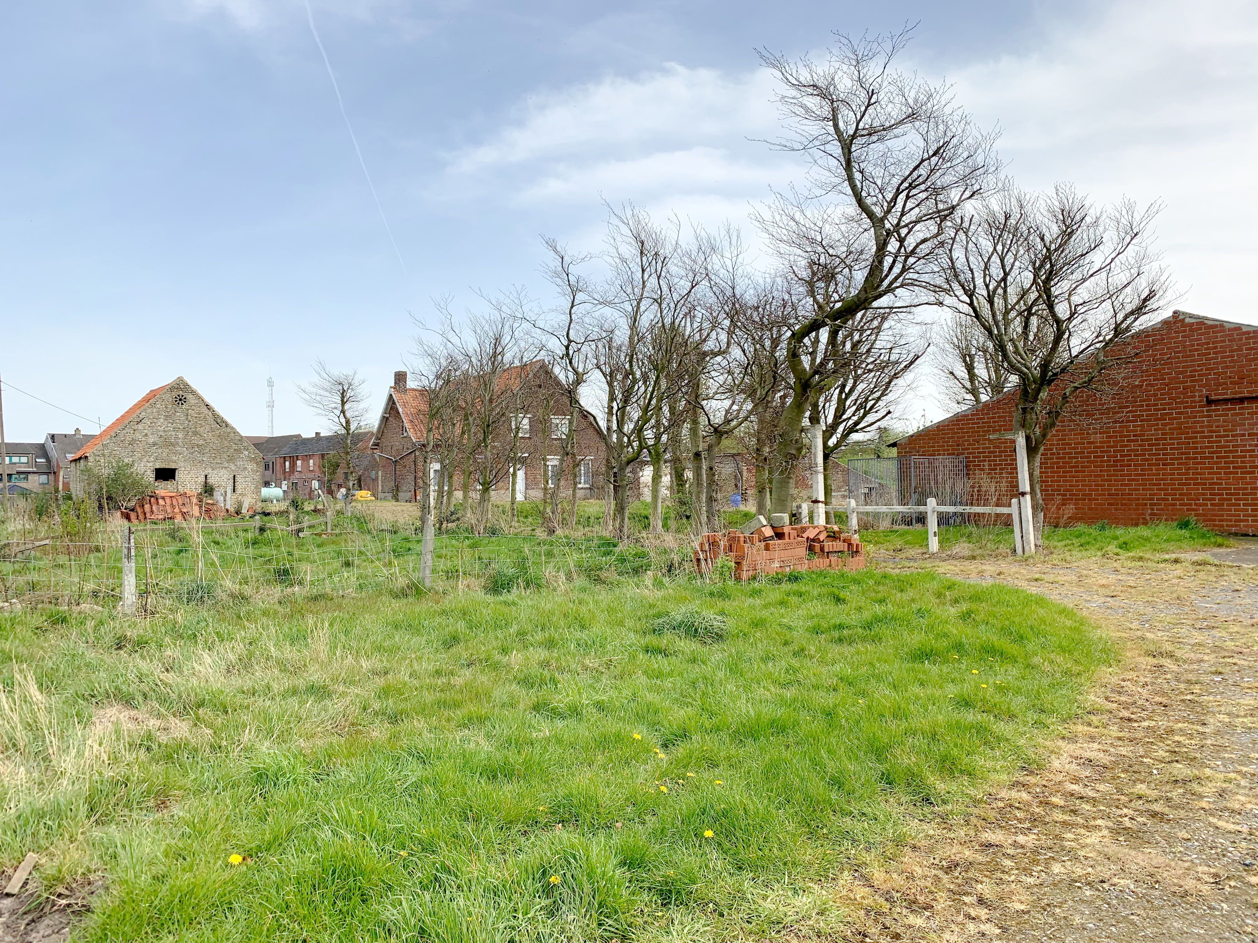 Idylissch gelegen hoeve met diverse bijgebouwen op 3ha foto 15