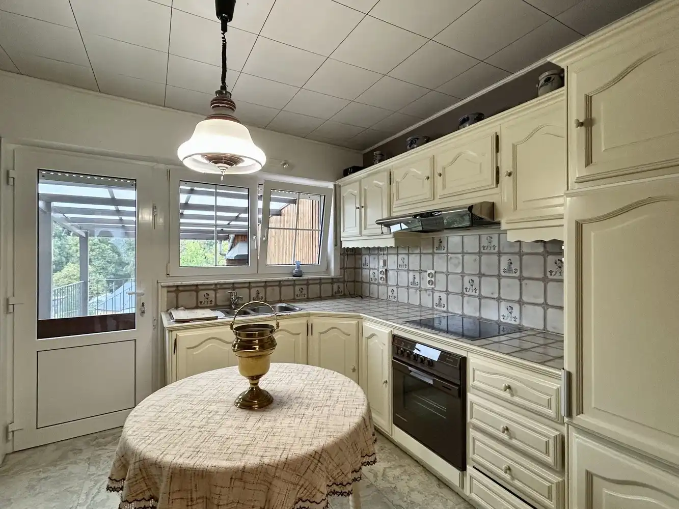 Lichtrijke woning met ruim terras en groot atelier in Leefdaal foto 5