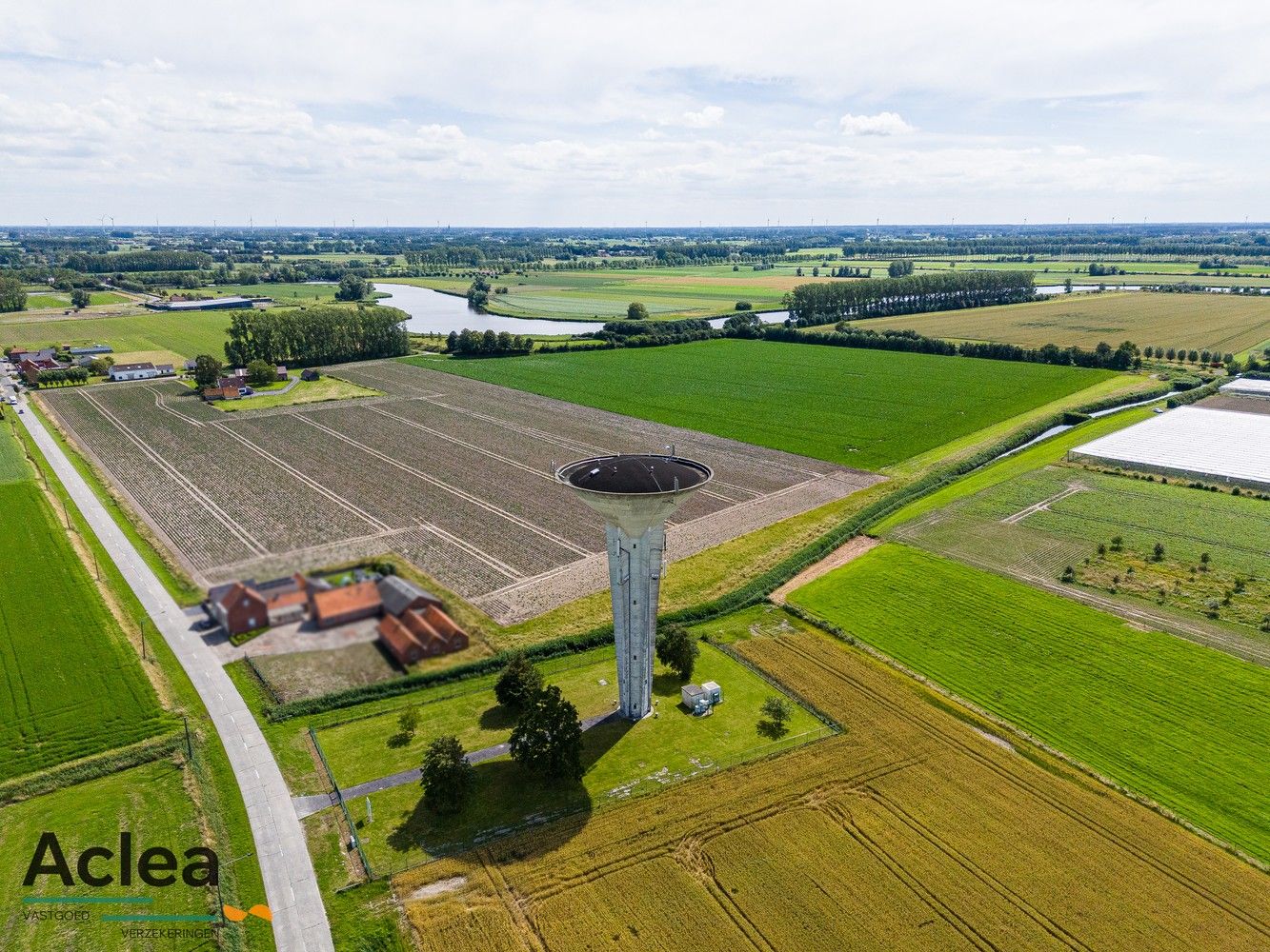 Landhuis op een idyllische locatie te midden het krekengebied foto 14