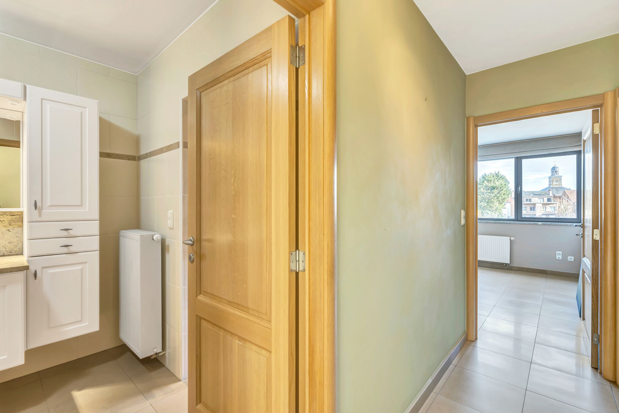 Instapklaar appartement met terras en garage op centrale ligging foto 16