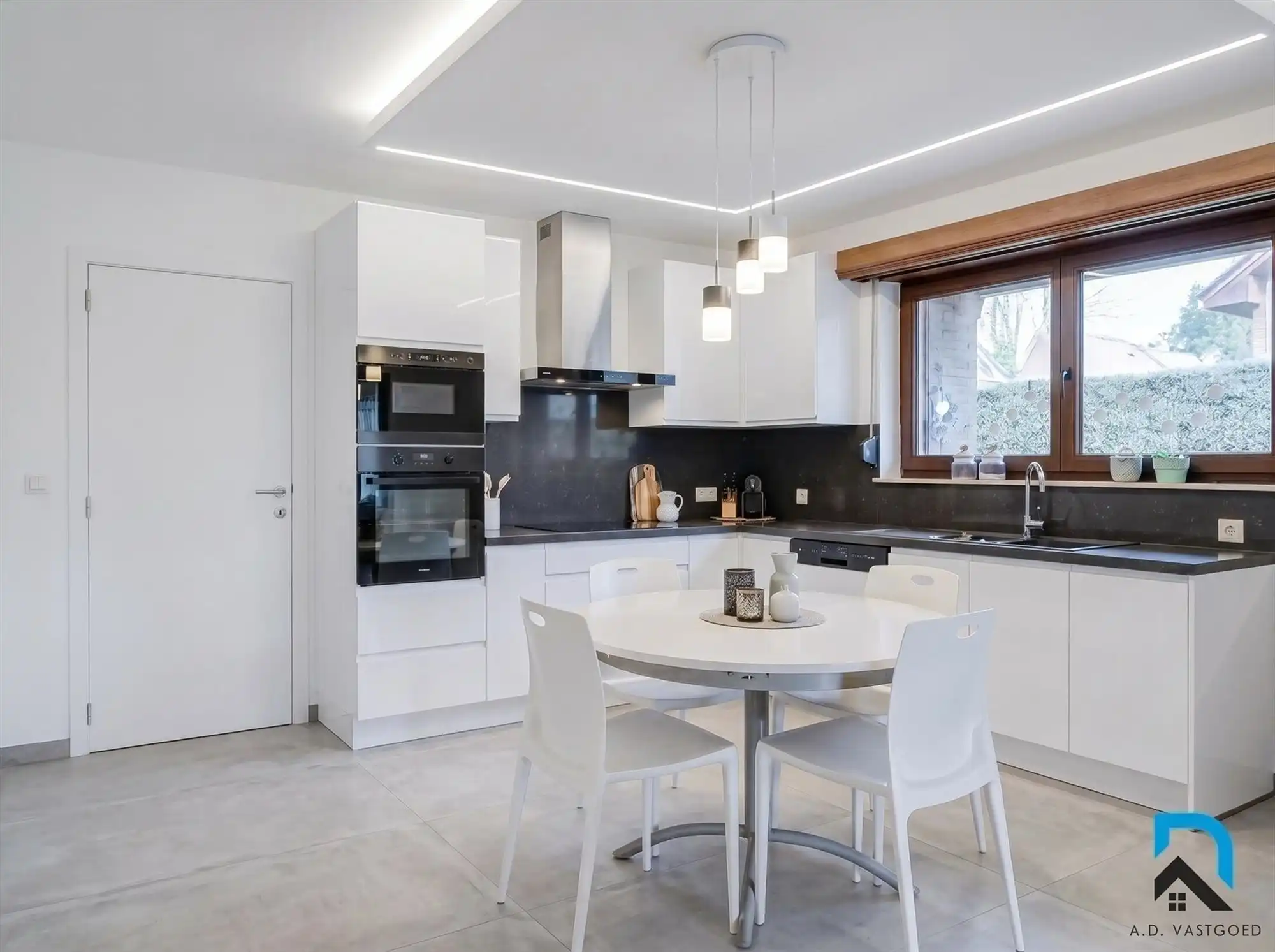 Ruime vrijstaande woning in Helchteren foto 13