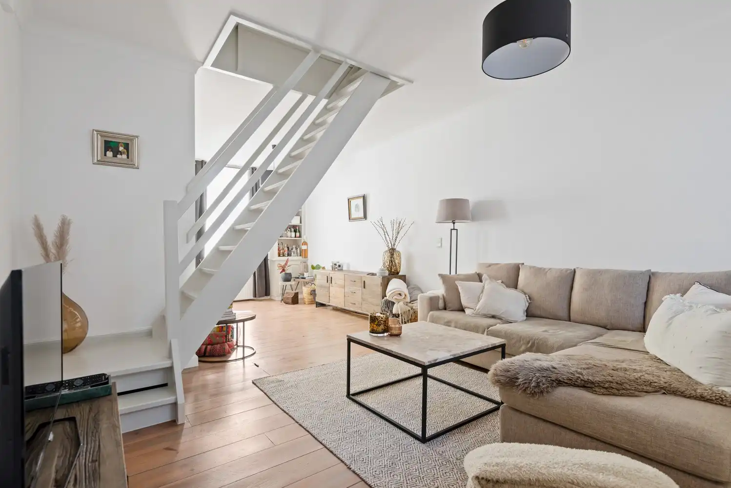 Gezellige gerenoveerde woning met 2 slaapkamers en een charmante tuin in Schoten! foto 8