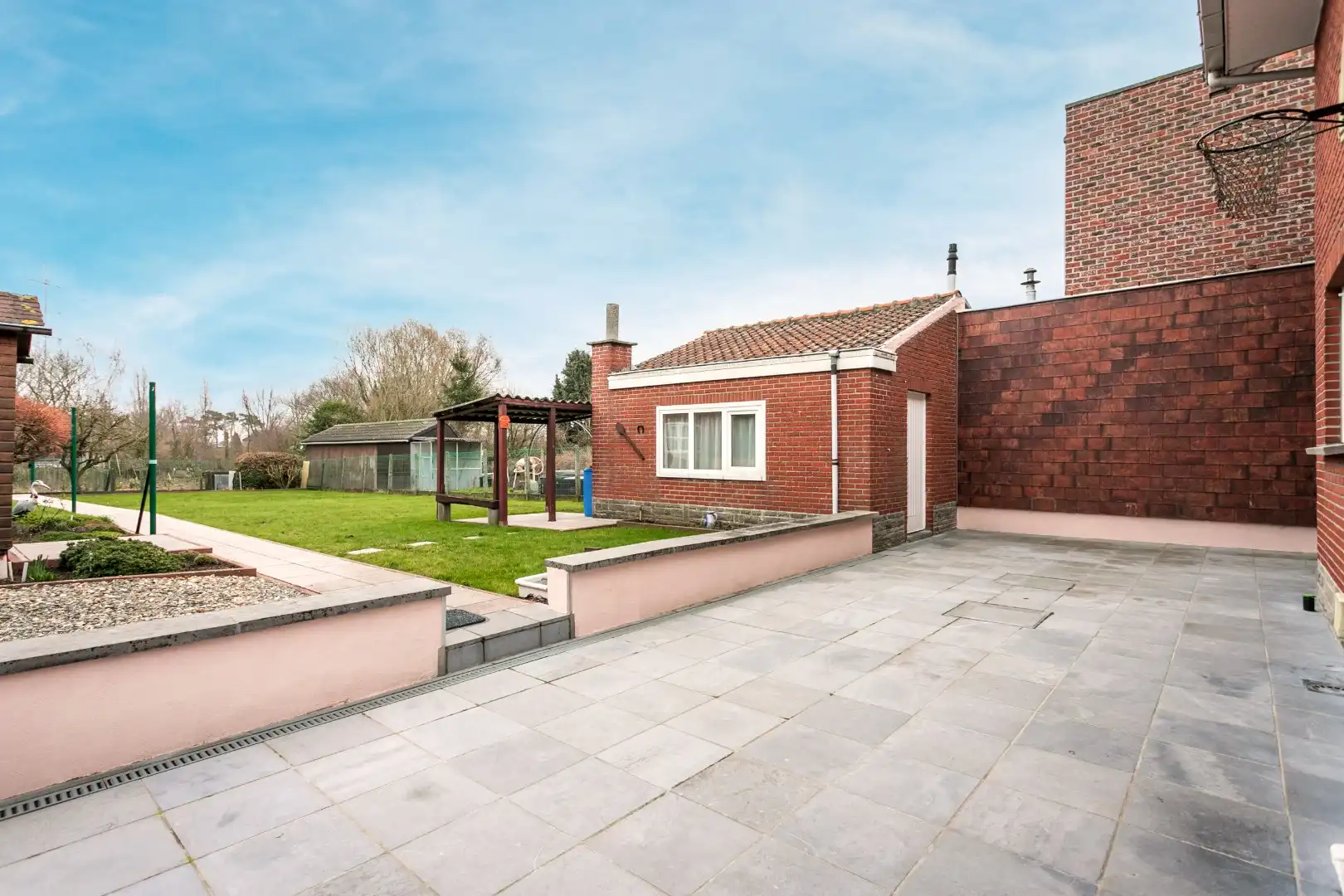 Woning  op 7a80, met 4 slpks, garage en ruime tuin foto 10