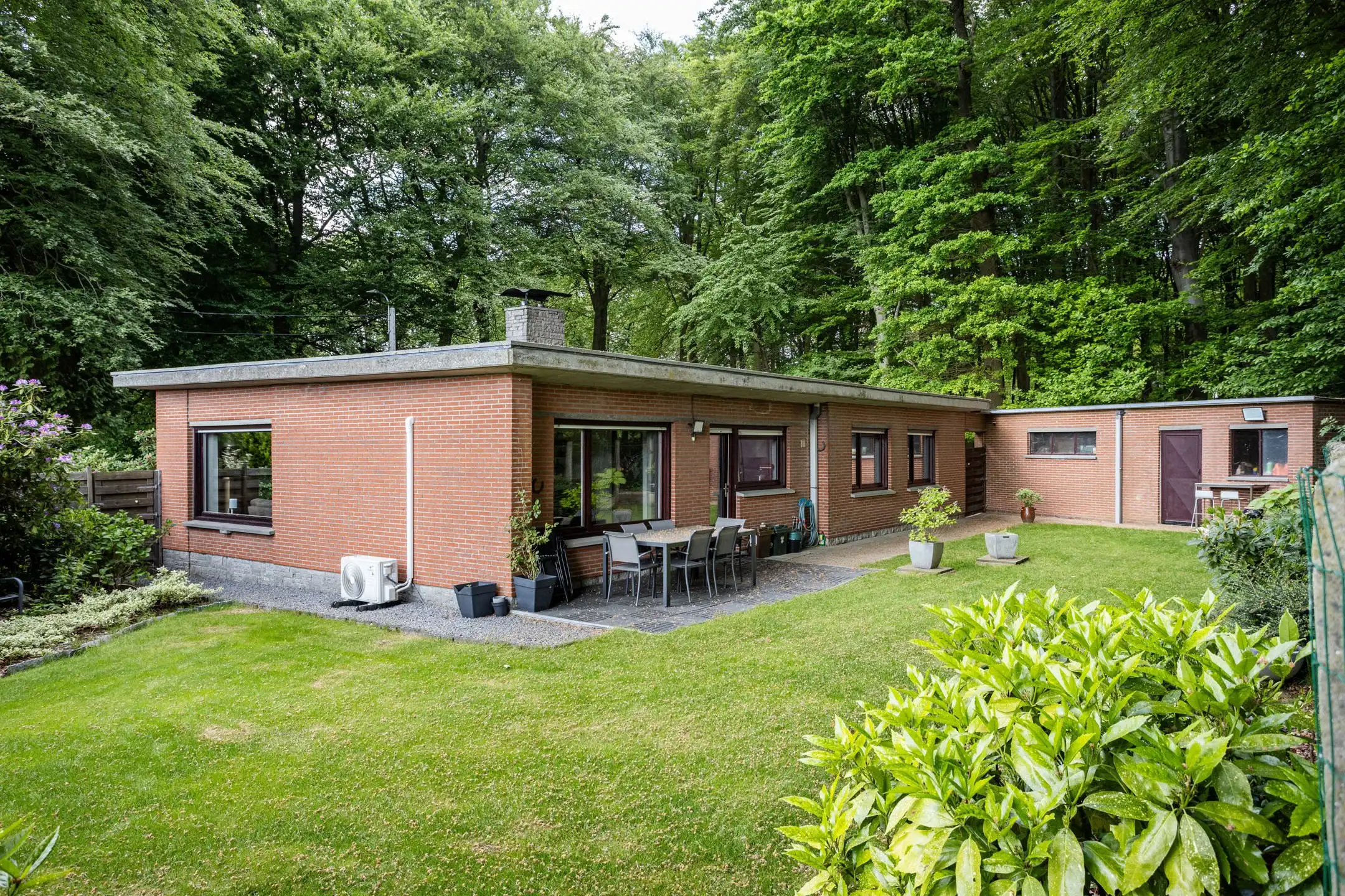 Te moderniseren bungalow met bos in Louise-Marie foto 29