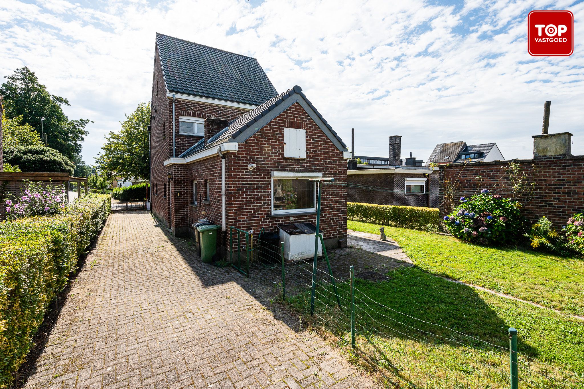 Te renoveren vrijstaande woning met zuidwest gerichte tuin foto 23