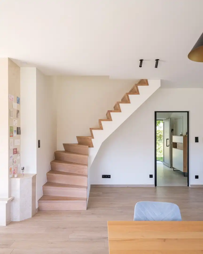 Open bebouwing met 5 slp. en tuin te Drongen   foto 8