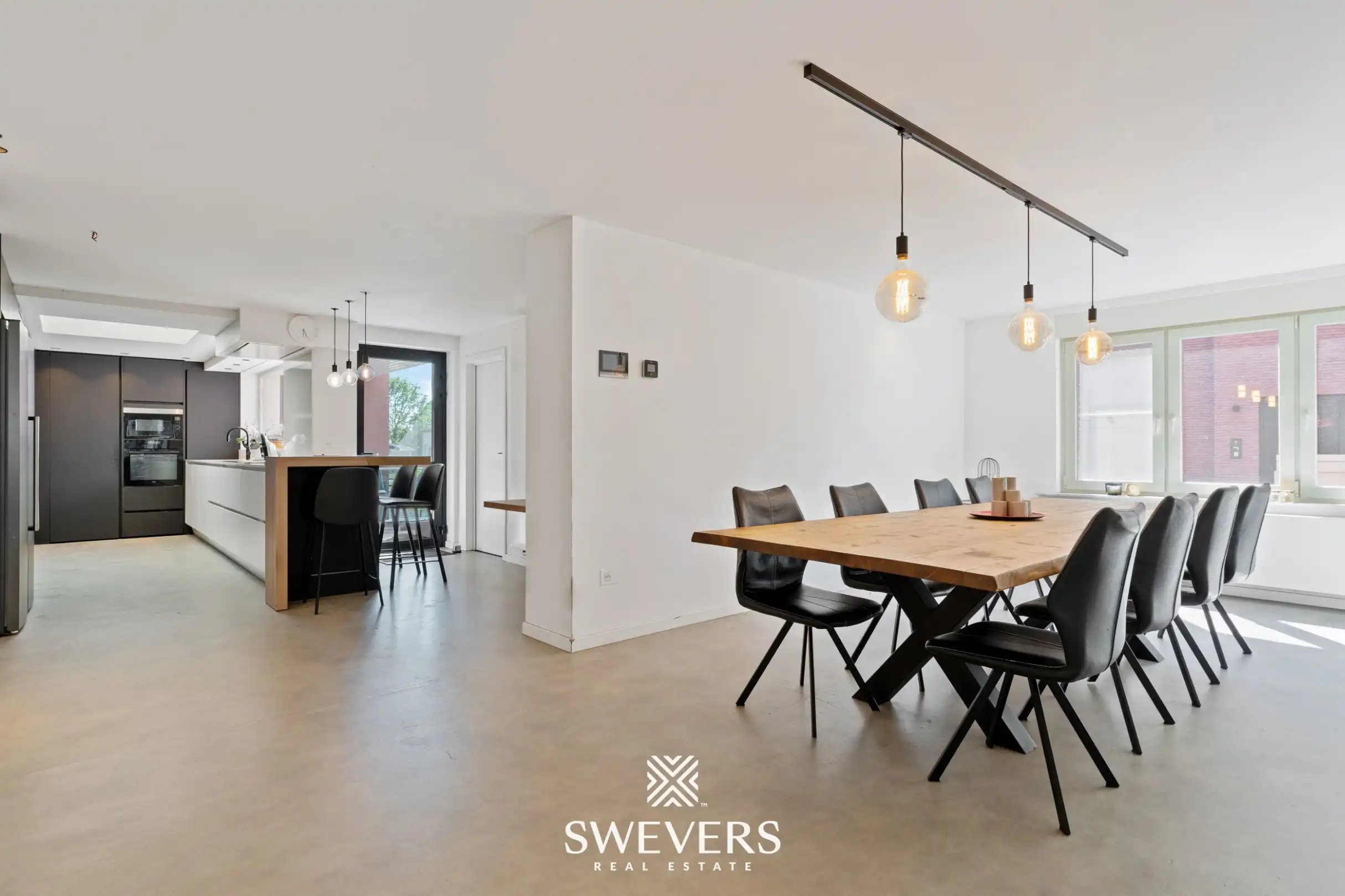 Ruime open bebouwing met 6 slaapkamers op groen perceel van 71 are foto 7