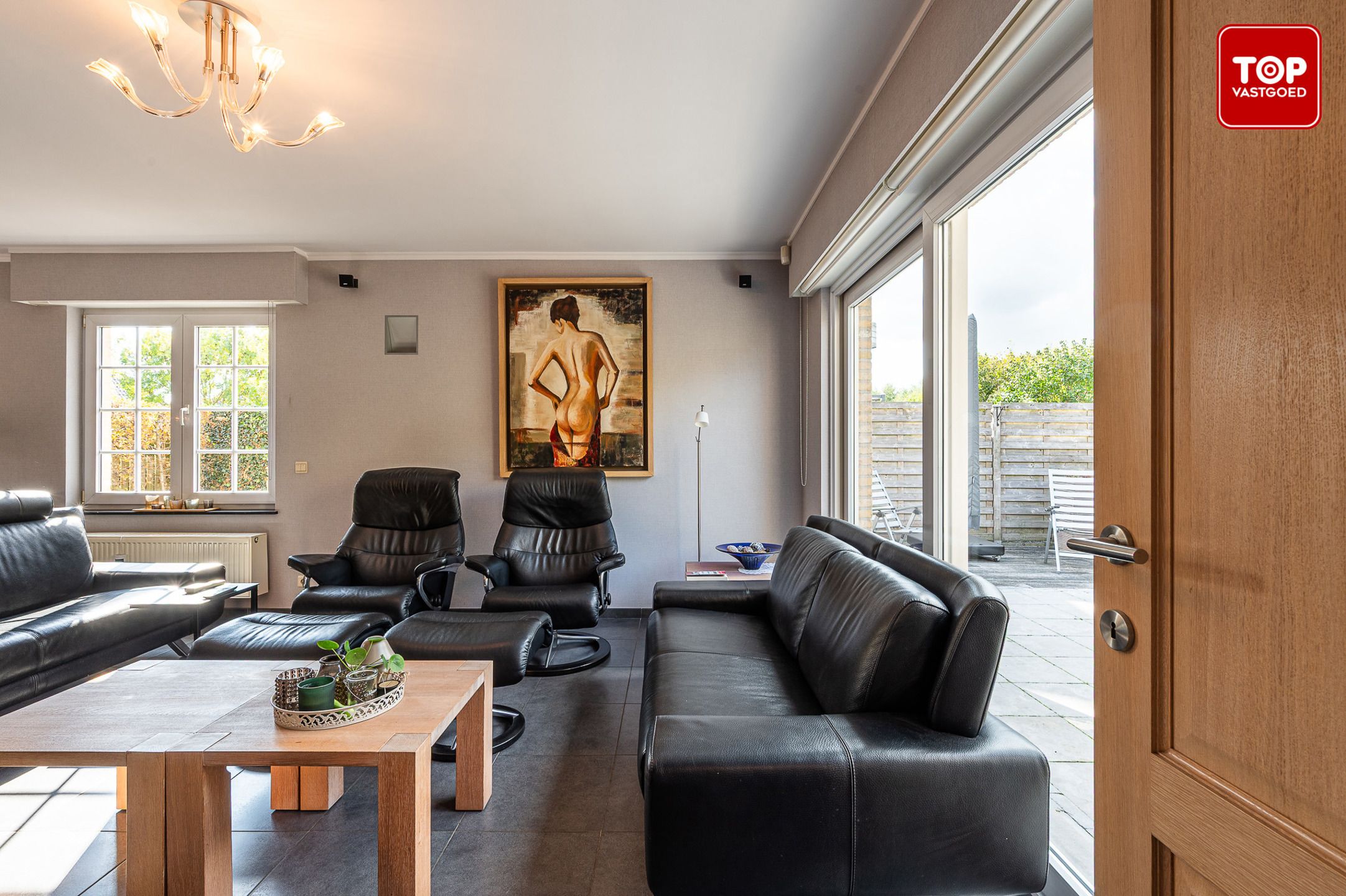 Instapklare woning in rustige straat met 3 slaapkamers, tuin en garage.  foto 4